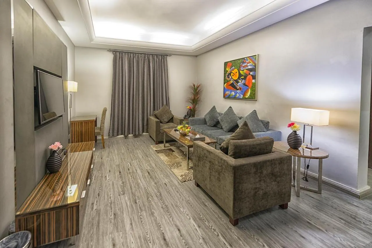 Aparthotel إليت الحمراء - الكورنيش